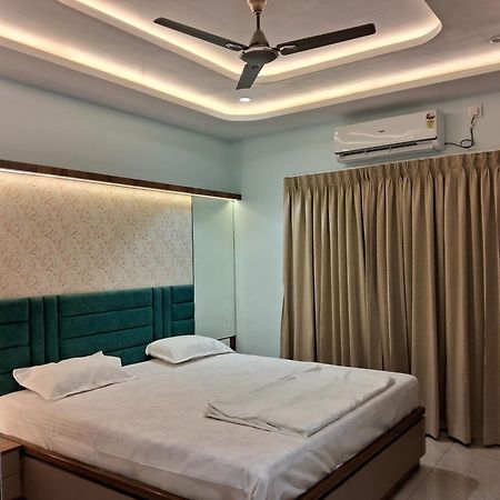 Trimurti Holiday Home Panchgani Pokoj fotografie