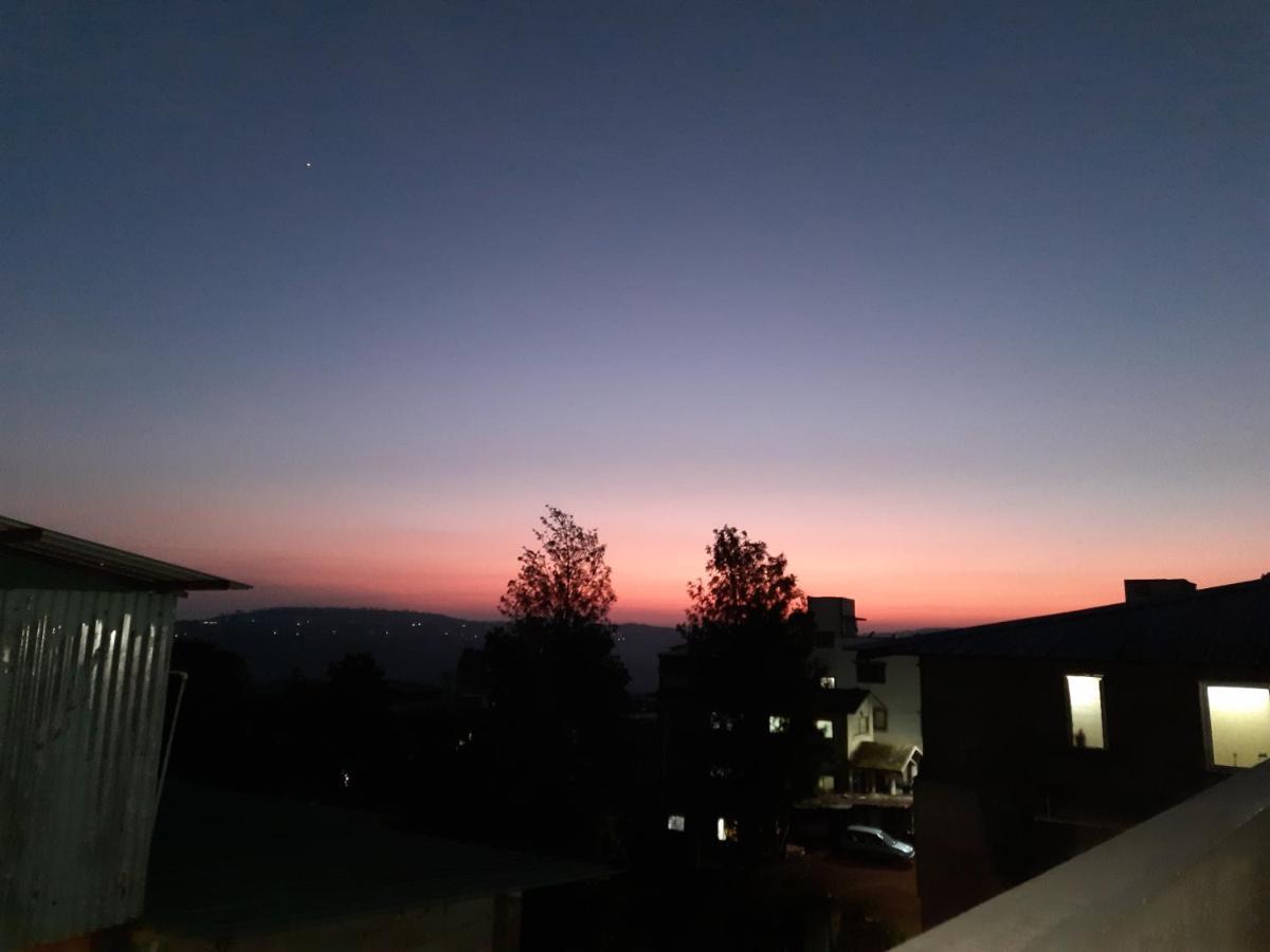 Trimurti Holiday Home Panchgani Exteriér fotografie